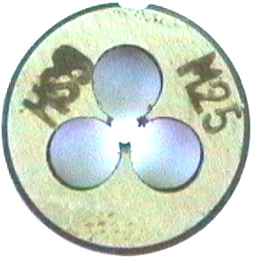Schneideisen M 1,4, DIN 223B, HSS |
passender Halter: 19421