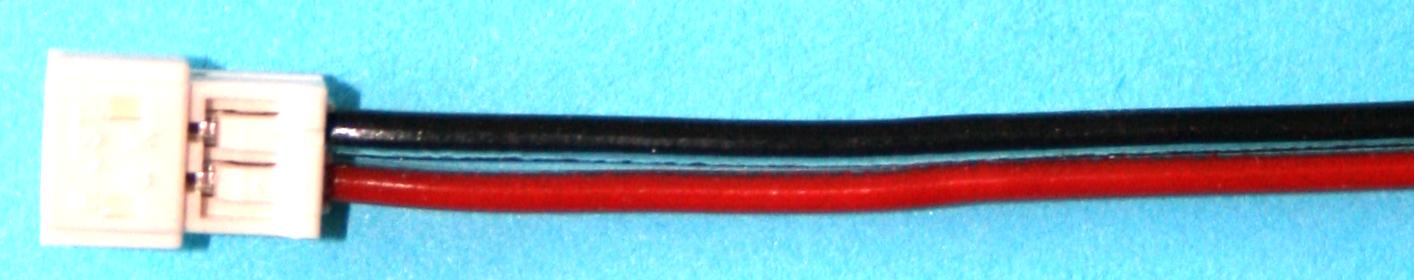 Akkugegenkabel ZH 2-polig (Stecker), 30 cm |
0,14 mm², PVC-Litze, flach, verpackt
- Made in Germany -