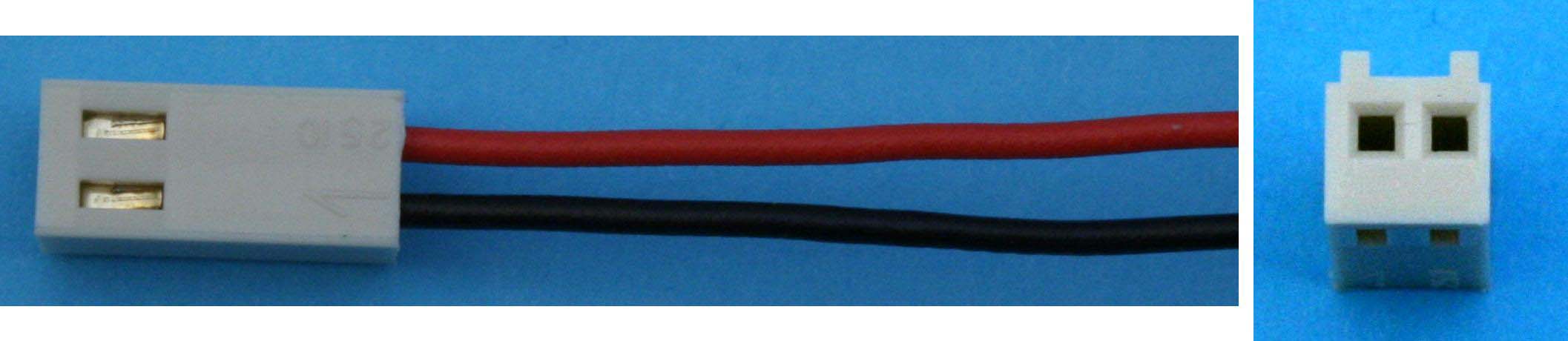 Senderakkuanschlusskabel Futaba, 20 cm |
0,25 mm², PVC-Litze, flach, verpackt
- Made in Germany -
