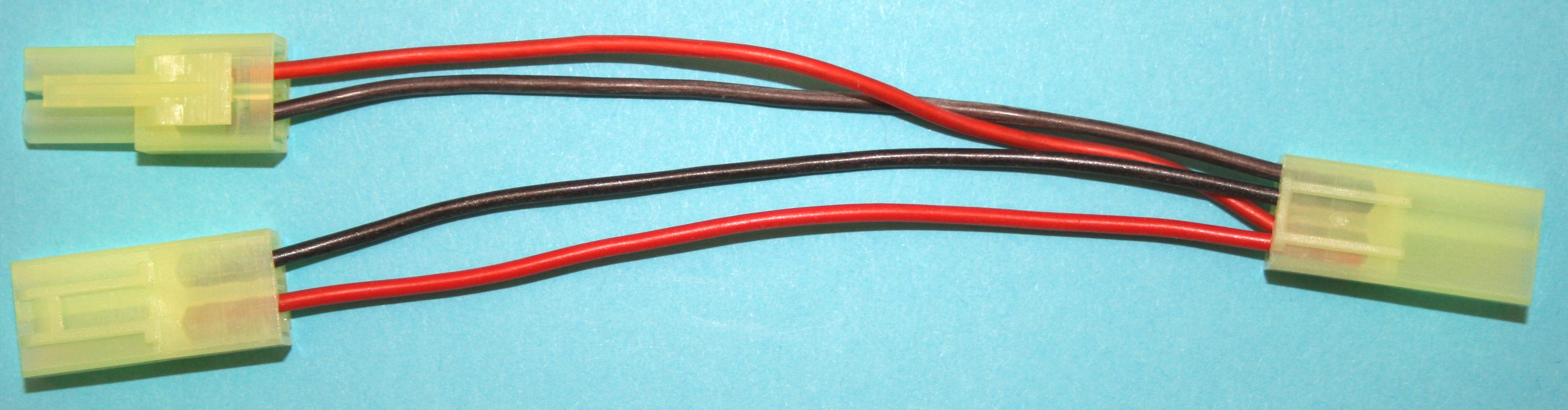 Mini-JST-T-Kabel (2 Kyosho-Akkus parallel) |
20 cm, 0,50 mm², Silikonlitze, verpackt 
- Made in Germany -