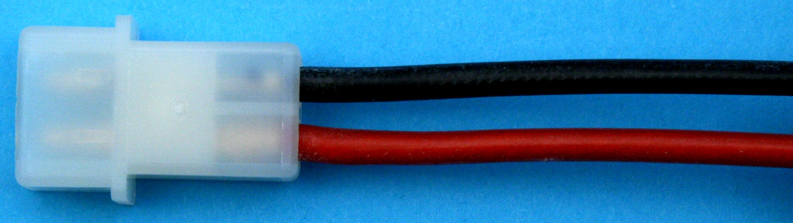 AMP-Steckerkabel vergoldet, 15 cm |
1,5 mm² Silikonlitze, verpackt, 
- Made in Germany -