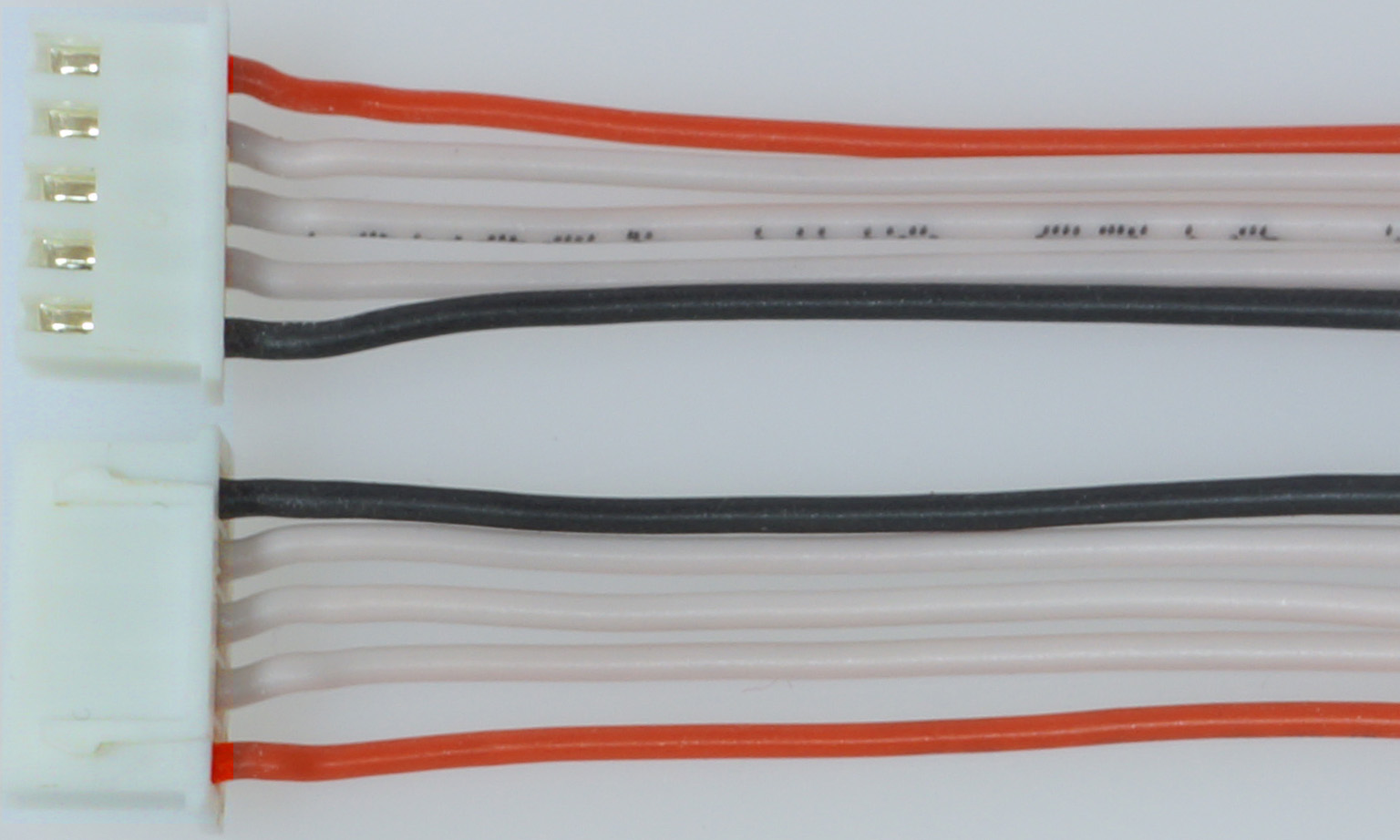 XH-Akkukabel, 8-polige Buchse, 30 cm |
0,25 mm², Silikonlitze, für 7 Zellen, verpackt
- Made in Germany -