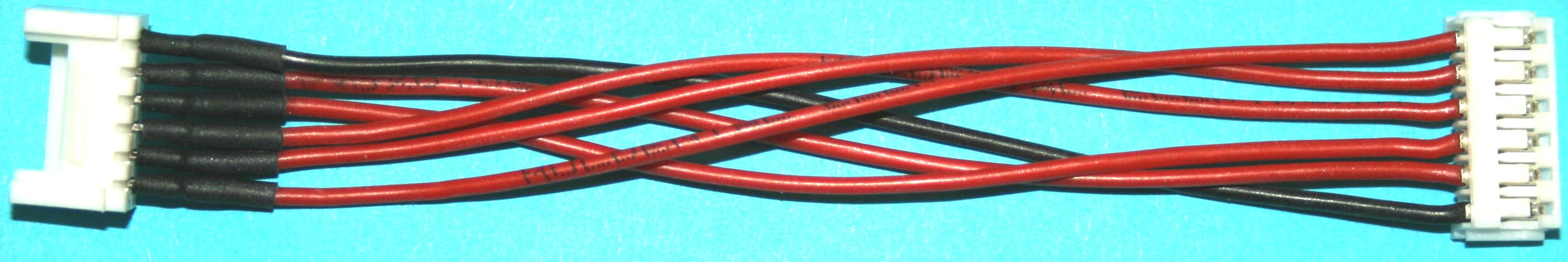 Balancer-Adapterkabel |
FTP-Stecker auf EH-Buchse, 
6 x 0,25 mm², Silikon, 10 cm, verpackt, 
für 4- und 5-Zeller, 
- Made in Germany -