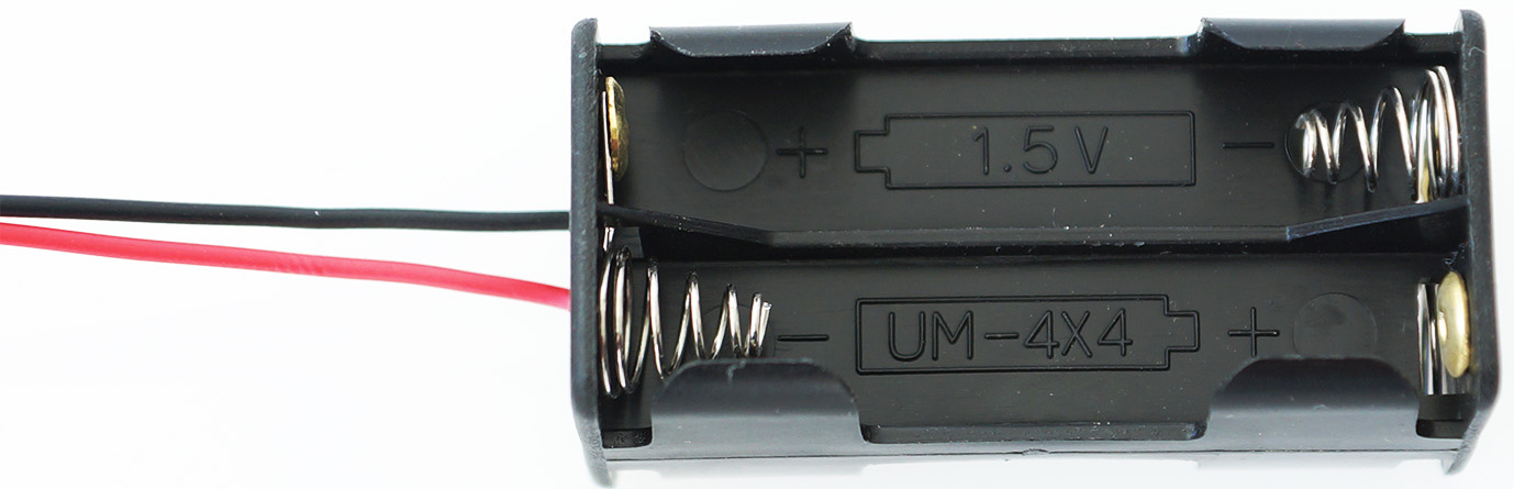 Batteriebox 4 x Micro |
mit 0,14 mm² PVC-Litze, 9 cm, verpackt