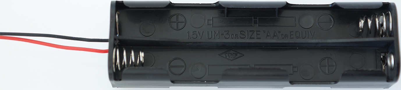 Akkubox ohne Kontakte |
8 Mignonzellen im Würfel, 
0,25 mm², PVC, 9 cm, verpackt,