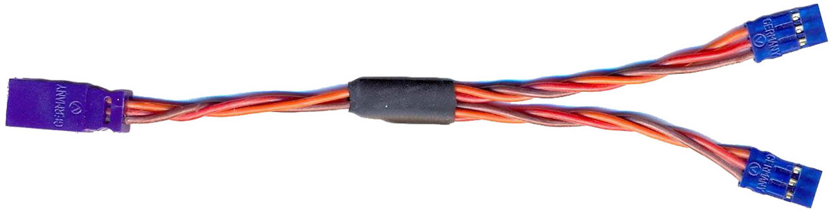 Y-Kabel JR/Futaba |
(2 x Servoanschluss, 1x Gegenkabel), verdrillt, 
0,5 mm², Silikon, 10 cm, verdrillt, verpackt, 
BLUE-LINE-SILIKON - Made in Germany -