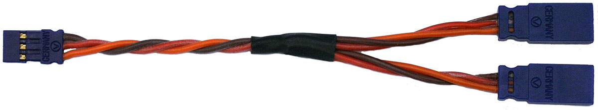 Y-Kabel JR |
0,35 mm², Silikon, 30 cm, verdrillt, verpackt, 
BLUE-LINE-SILIKON - Made in Germany -