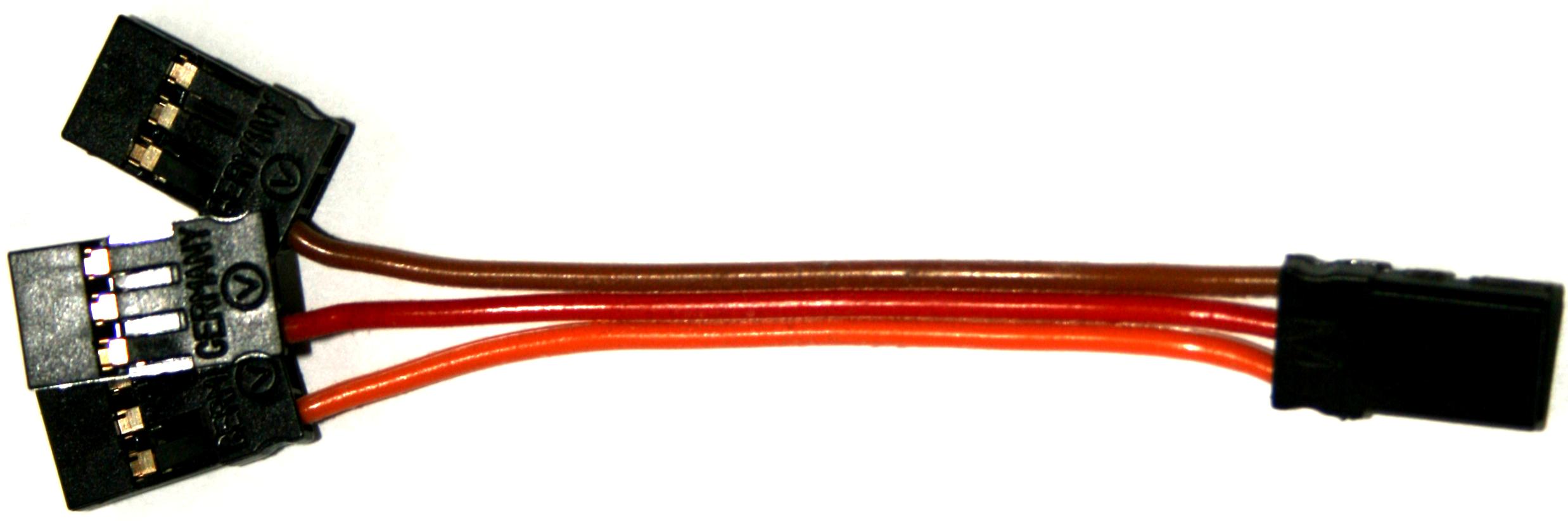 Gyro-Patchkabel, PVC, 3 x 0,25 mm² |
Uni flach, 15 cm, 
1. Seite 3-pol. JR-Stecker, 
2. Seite je 1 JR-Stecker, lose
- Made in Germany -