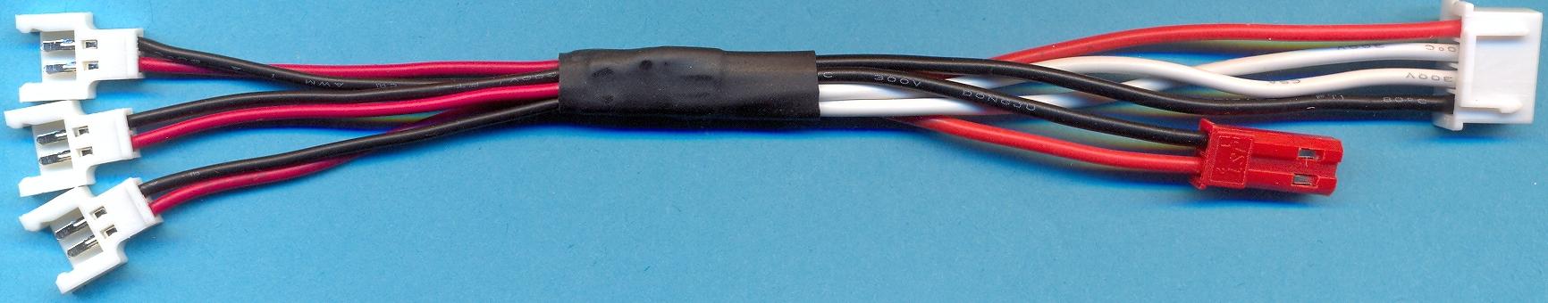 Ladeadapter für 3 Walkera-1-S-Akkus |
0,25 mm², PVC, 15 cm, lose 
Achtung, Polarität prüfen, da zwei Versionen
im Umlauf!