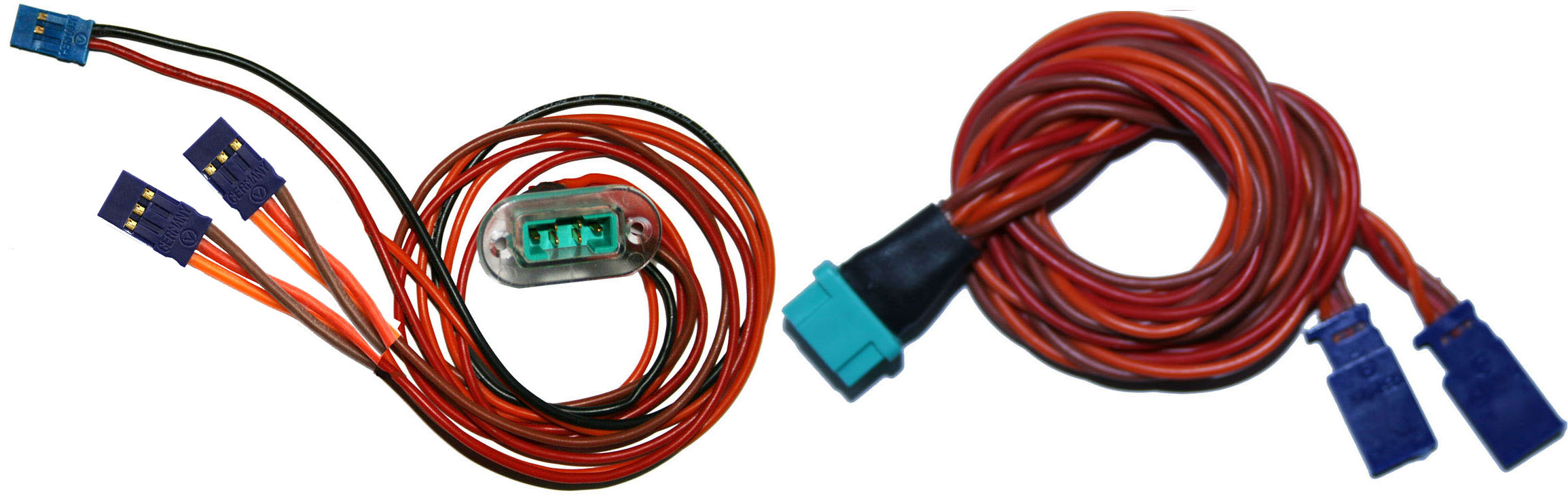 Tragflächenanschlussset Graupn./Futaba |Stromversorgung über JR-Stecker, 
0,50 mm², Silikon, 2 x 50 cm über
Hochstromstecker, beinhaltet 1 x Rumpf-
und 1 x Tragflächenkabel, lose 
- Made in Germany -