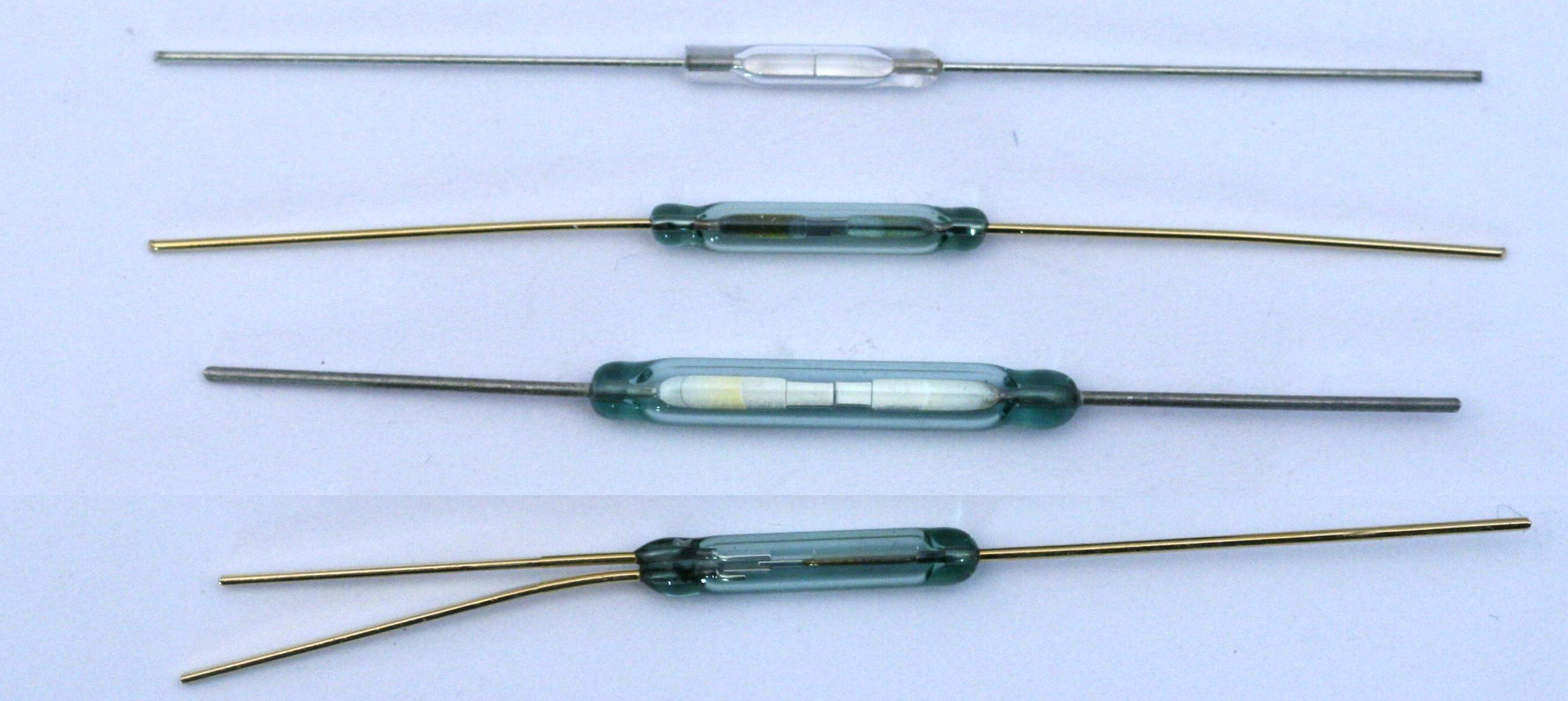 Reedrelais 14 x 52 x 2,5 mm |  0,2 / 0,5 A, 
30 V, 1 x UM
