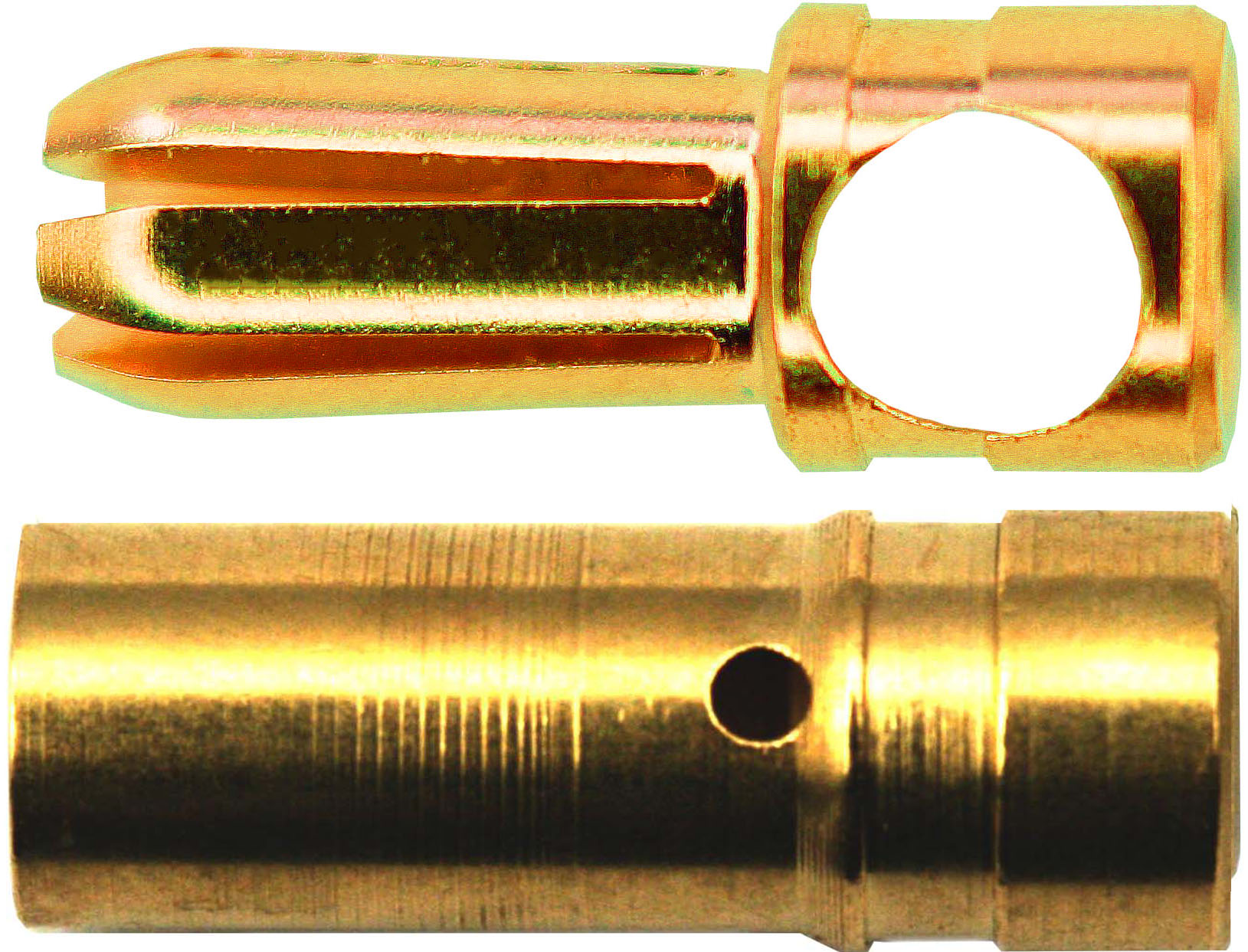 3,5 mm Goldverb., gehärtet + geschlitzt |
Stecker + Buchse, 1 Paar im Beutel
EXPERT - Made in Germany -
3 s: 75 A, 2 min: 60 A, 24 h: 35 A
max: 4,0 mm² (AWG11)